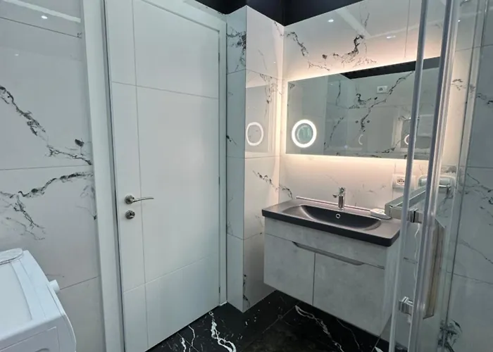 アパート Vila88 Ad ティラナ